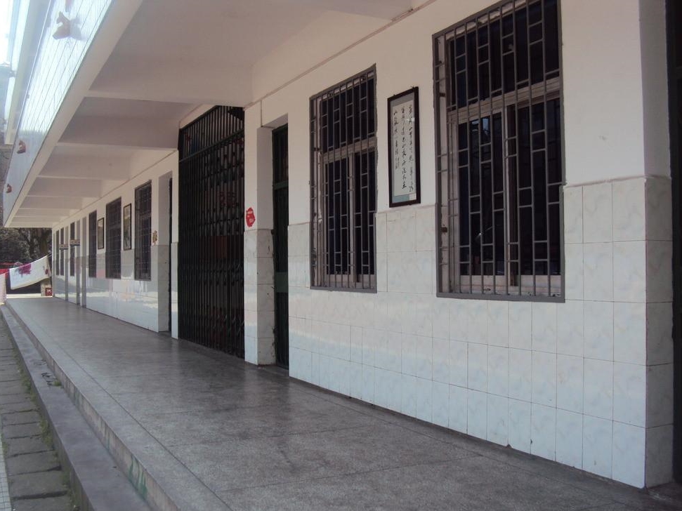 郴州市第一完全小學教學環境3